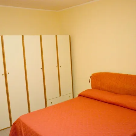 Charming In Reggio Calabria, 40 Sqm, Terrace 公寓